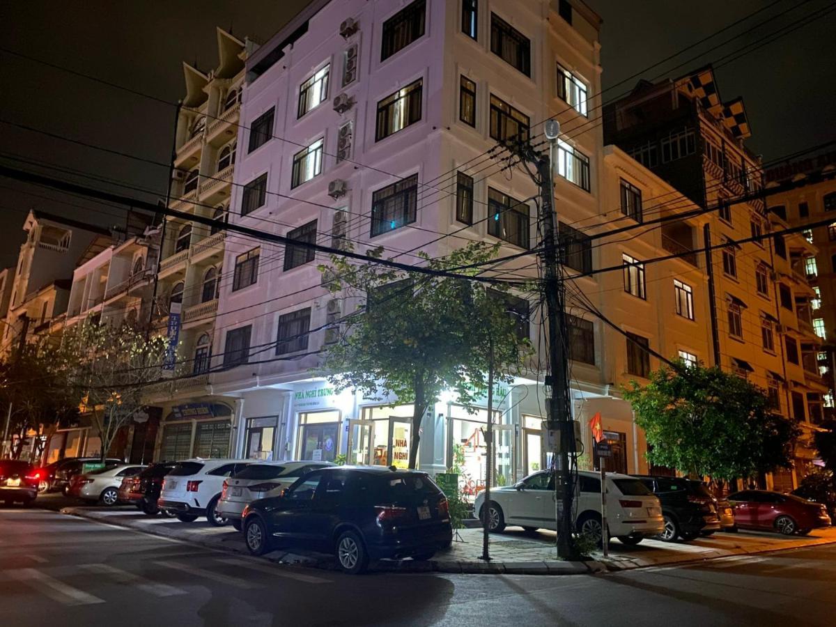 Nhà Nghỉ Trung Hậu Mong Cai Esterno foto