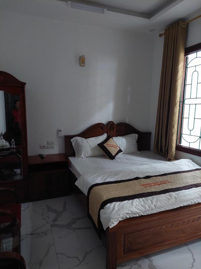 Nhà Nghỉ Trung Hậu Mong Cai Esterno foto
