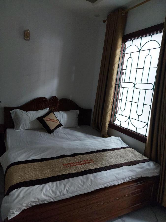Nhà Nghỉ Trung Hậu Mong Cai Esterno foto